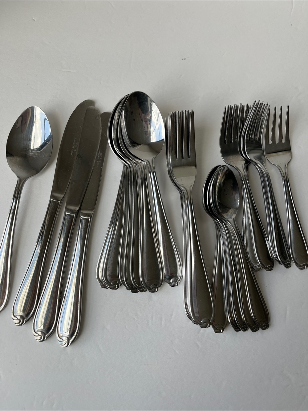 Vintage Stainless Steel Flatware 35 Pieces Love Knot Design - Picture 2 of 7